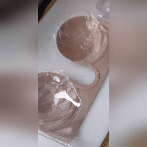 Women's Backless Strapless U Plunge Bra Nude Size C NWT - Picture 3 of 7